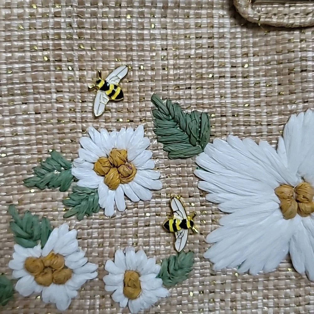Betsey Johnson handbag - Picture 3 of 7